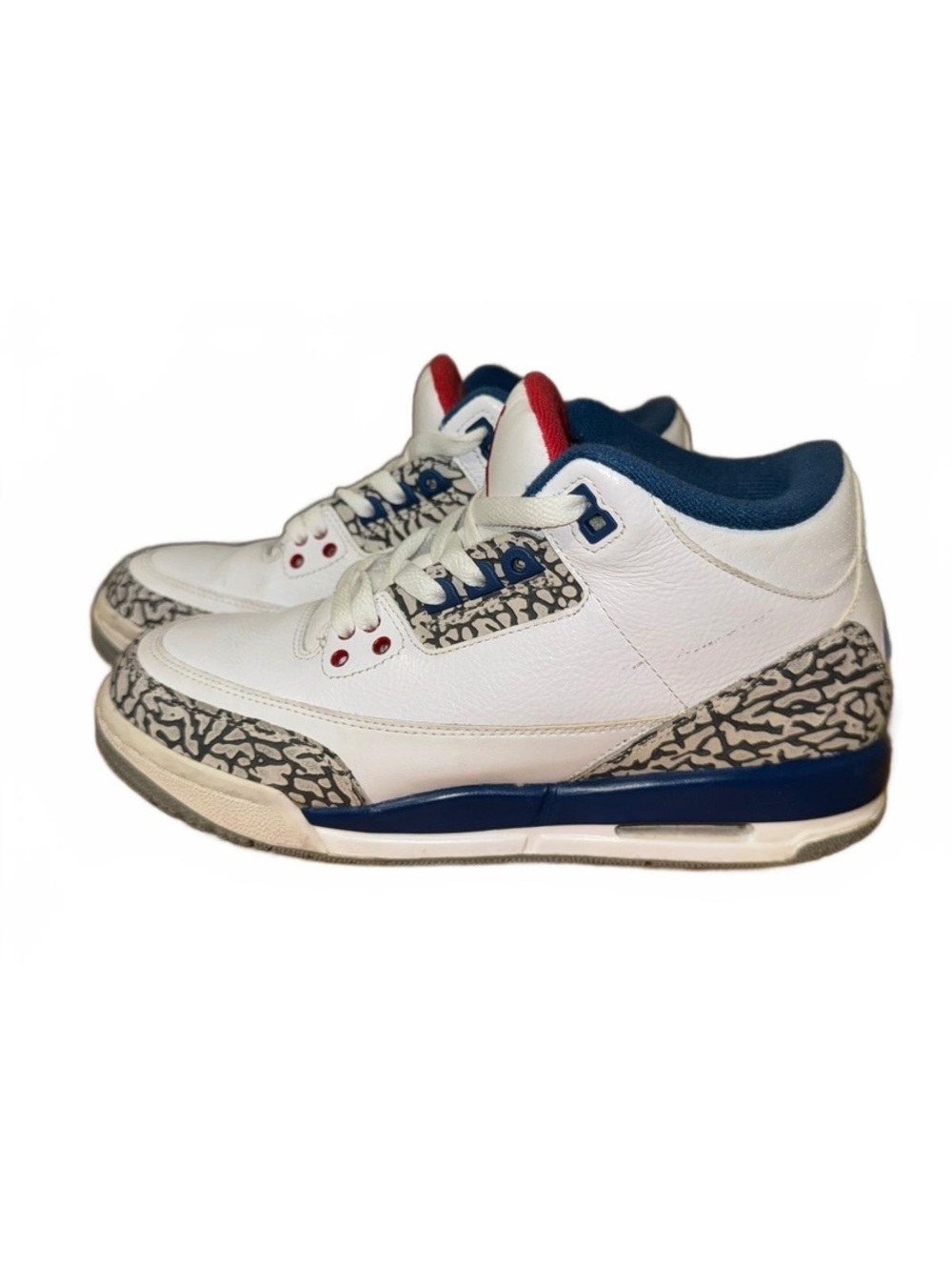 Grade school Jordan Retro 3 “True Blue” size 6.5Y 2016 release
